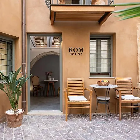別荘 Kom House
